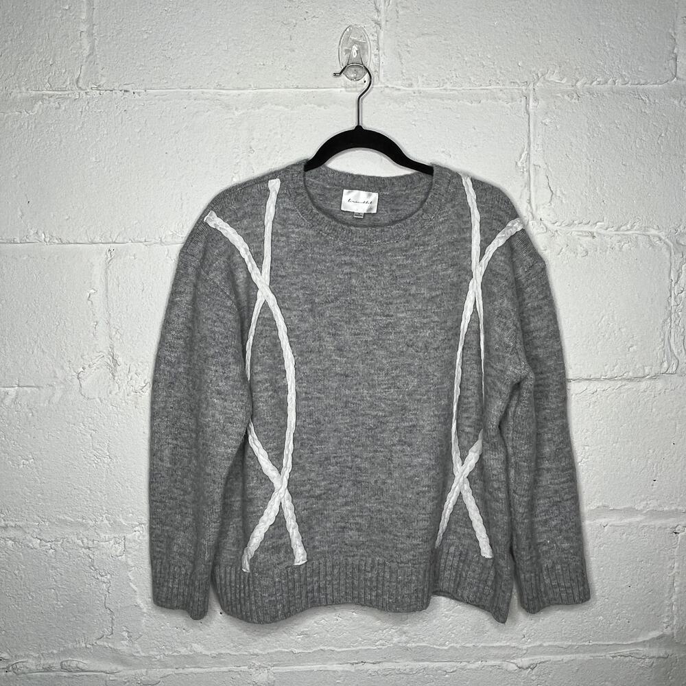 Line + Dot Women's Gray White Braided Crewneck Long Sleeve Sweater Size Medium